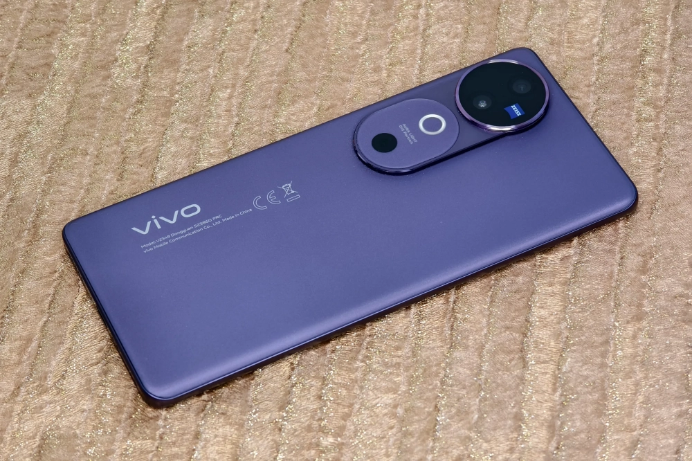 vivo v40